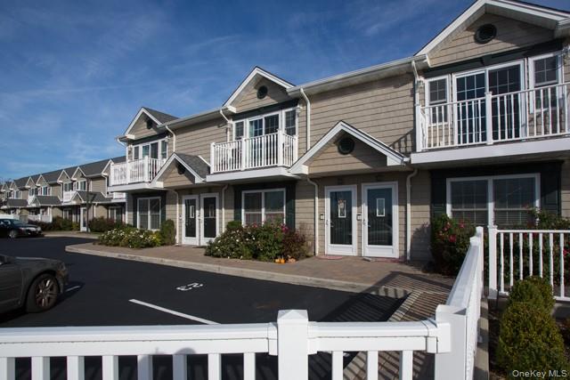 #3 photo, 60 Front Street, ナッソー郡 East Rockaway , NY 11518