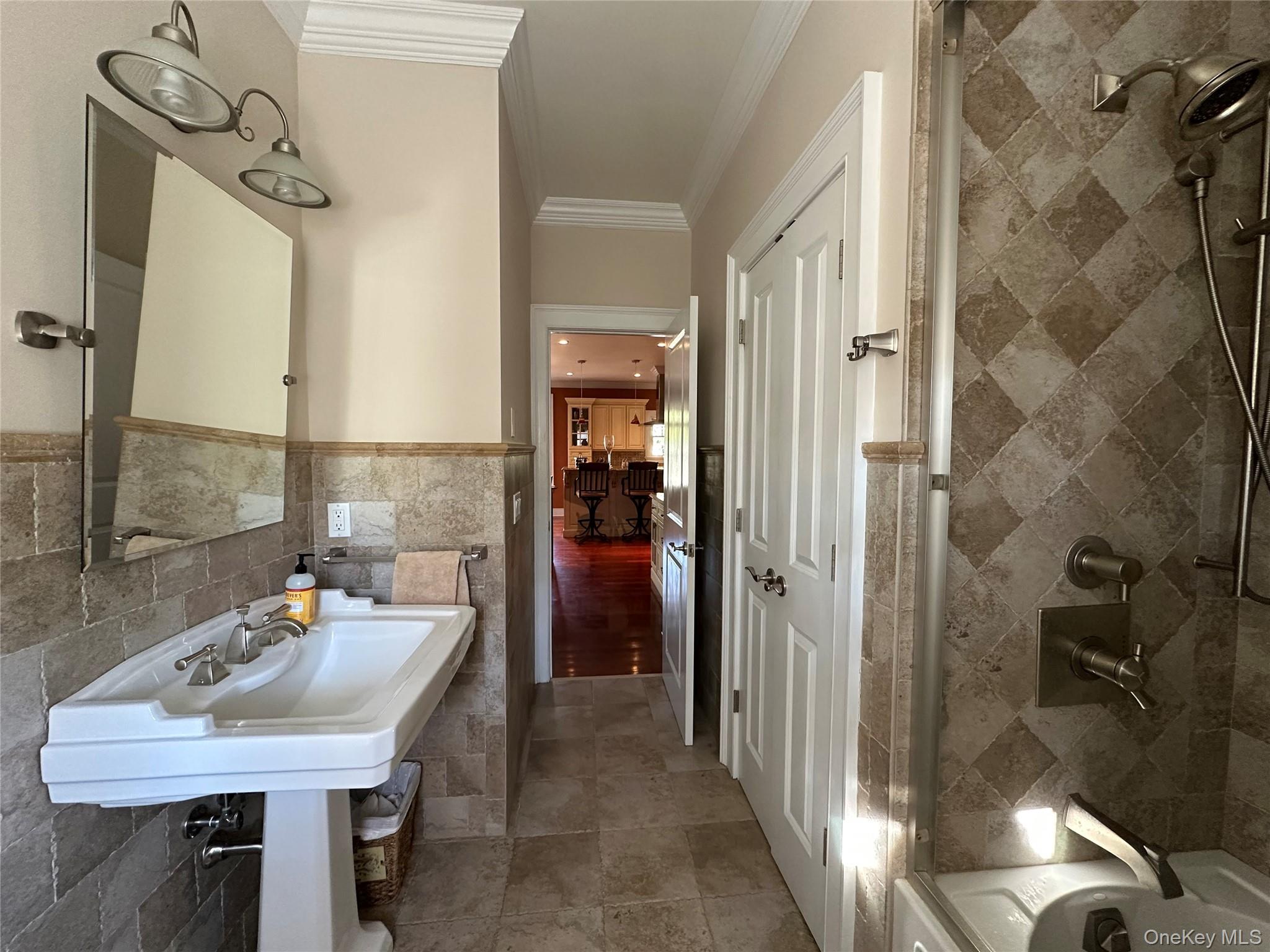 #16 photo, Farmingville, サフォーク郡 Farmingville , NY 11738