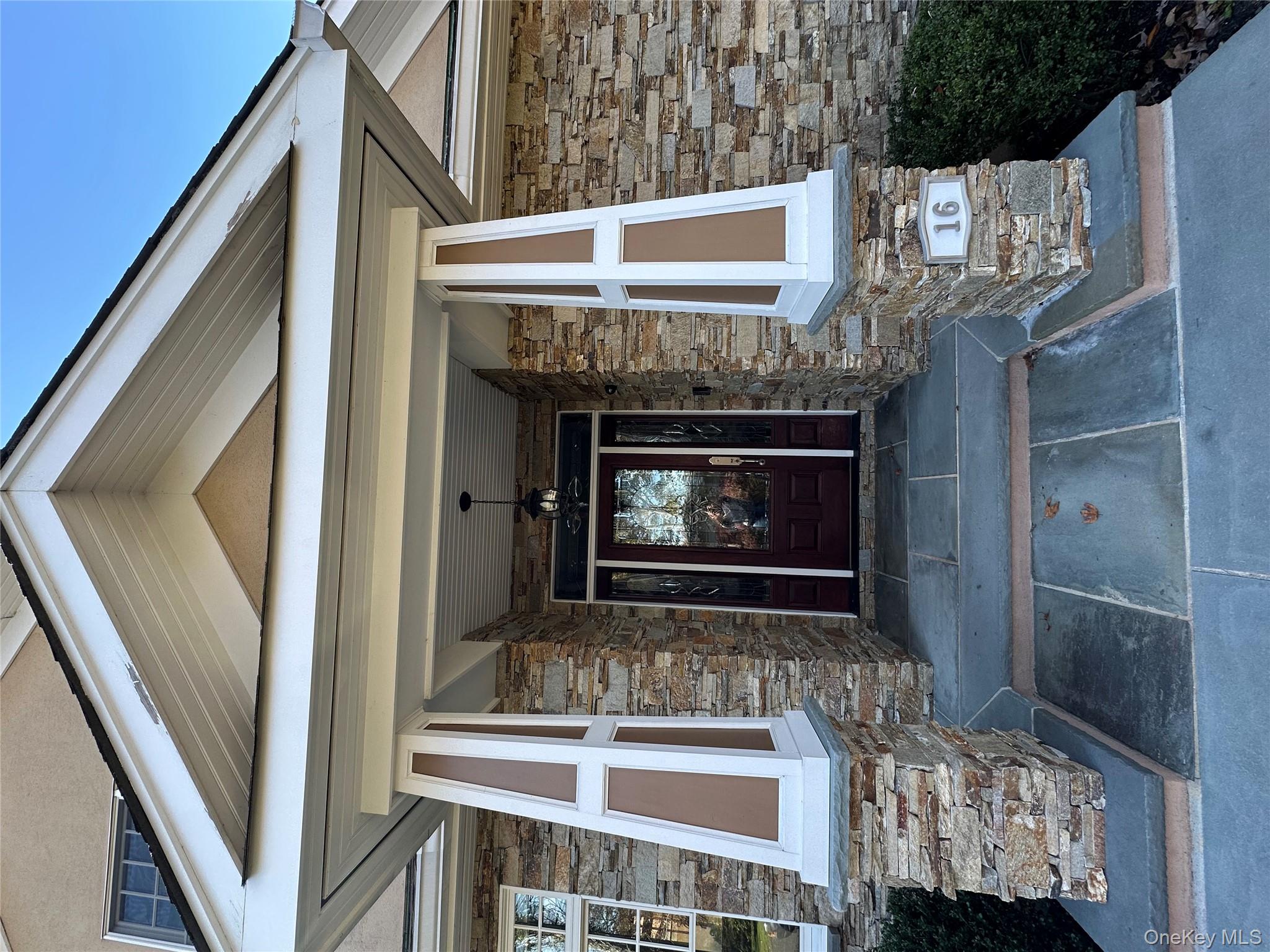 #2 photo, Farmingville, サフォーク郡 Farmingville , NY 11738