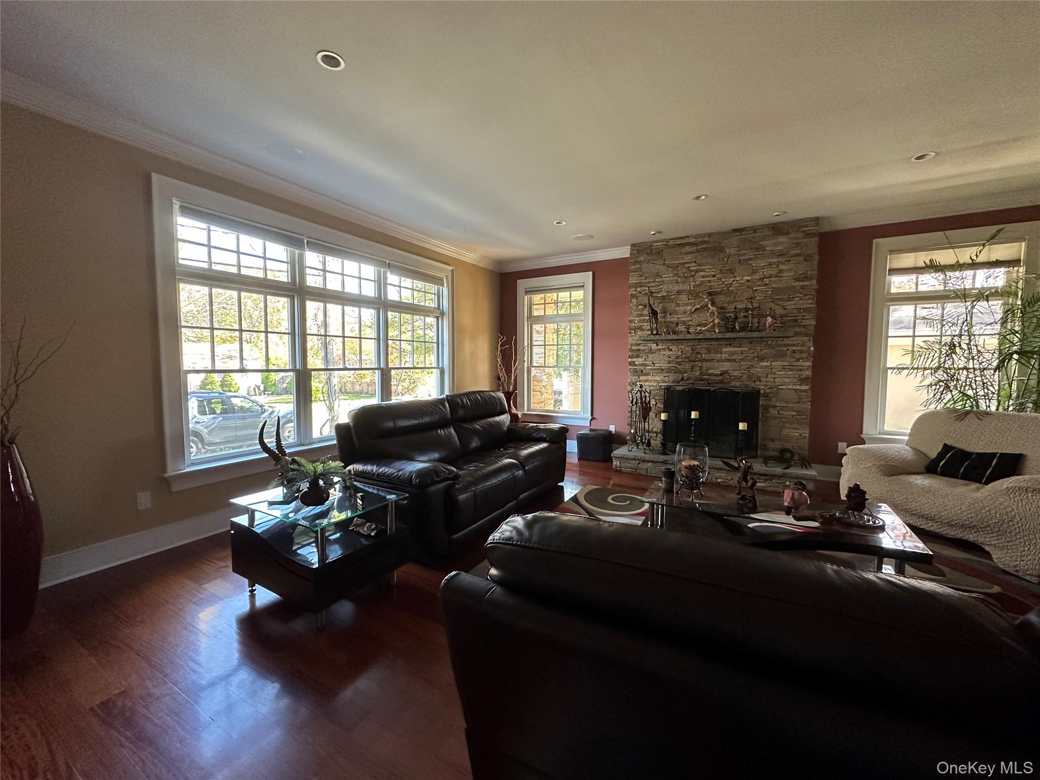 #4 photo, Farmingville, サフォーク郡 Farmingville , NY 11738