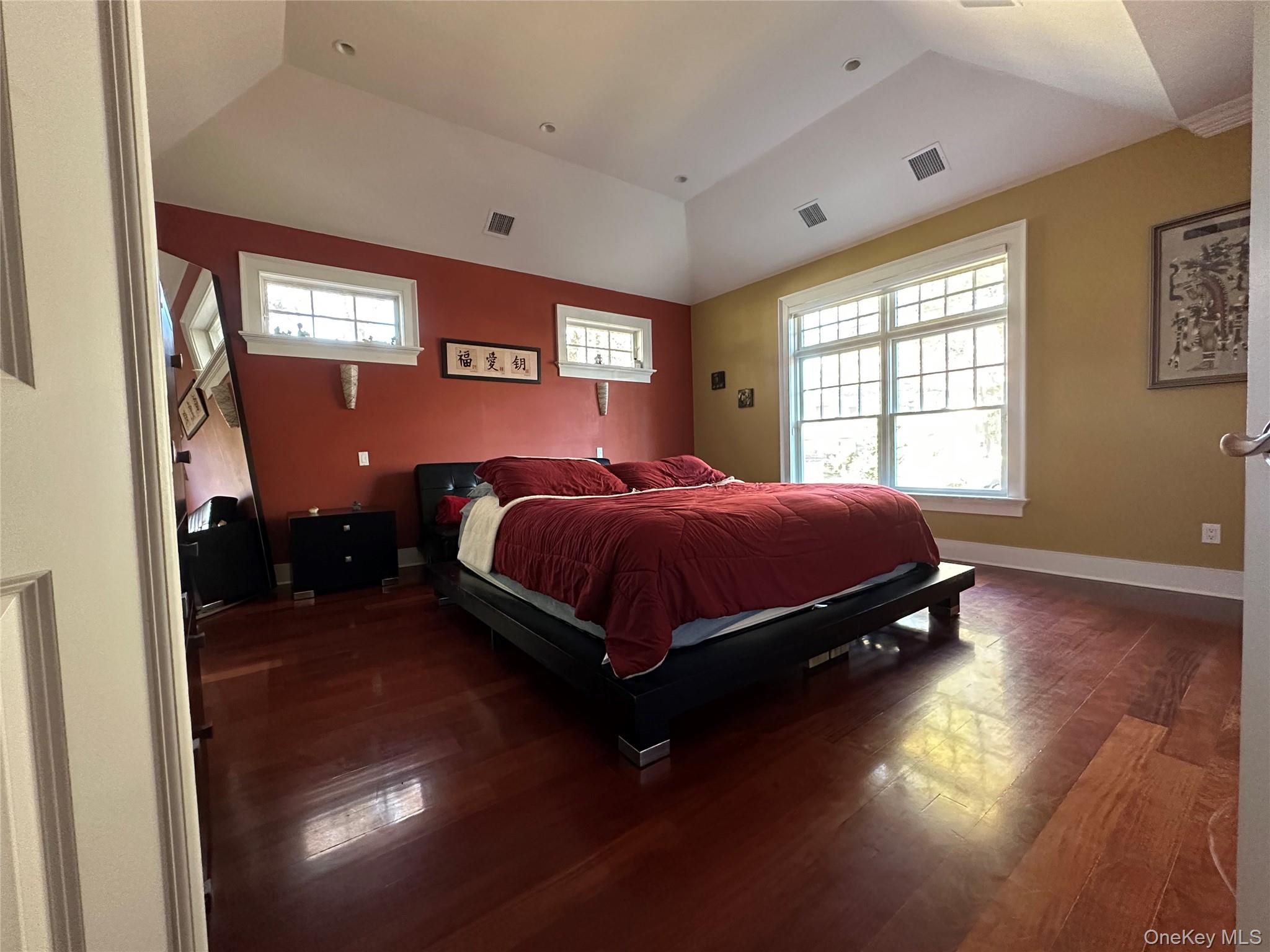 #9 photo, Farmingville, サフォーク郡 Farmingville , NY 11738