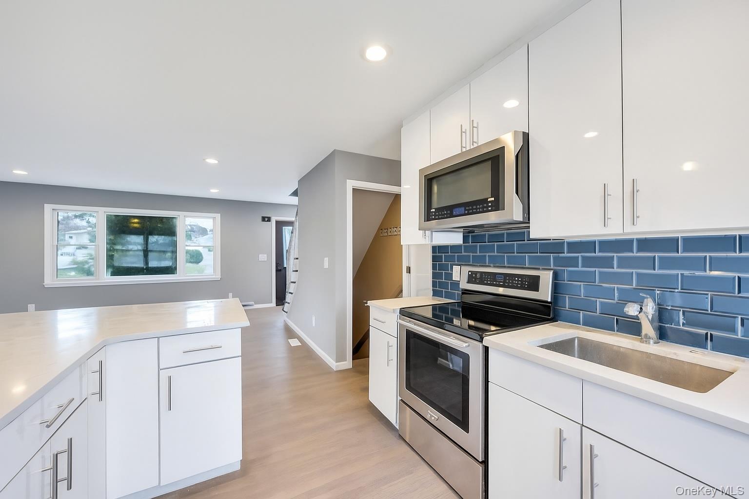 #9 photo, 390 Parkside Court, サフォーク郡 Copiague , NY 11726