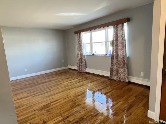 #4 photo, 862 Sunrise Highway, サフォーク郡 West Babylon , NY 11704