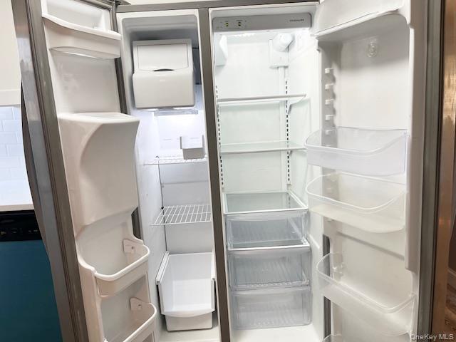 #7 photo, 862 Sunrise Highway, サフォーク郡 West Babylon , NY 11704