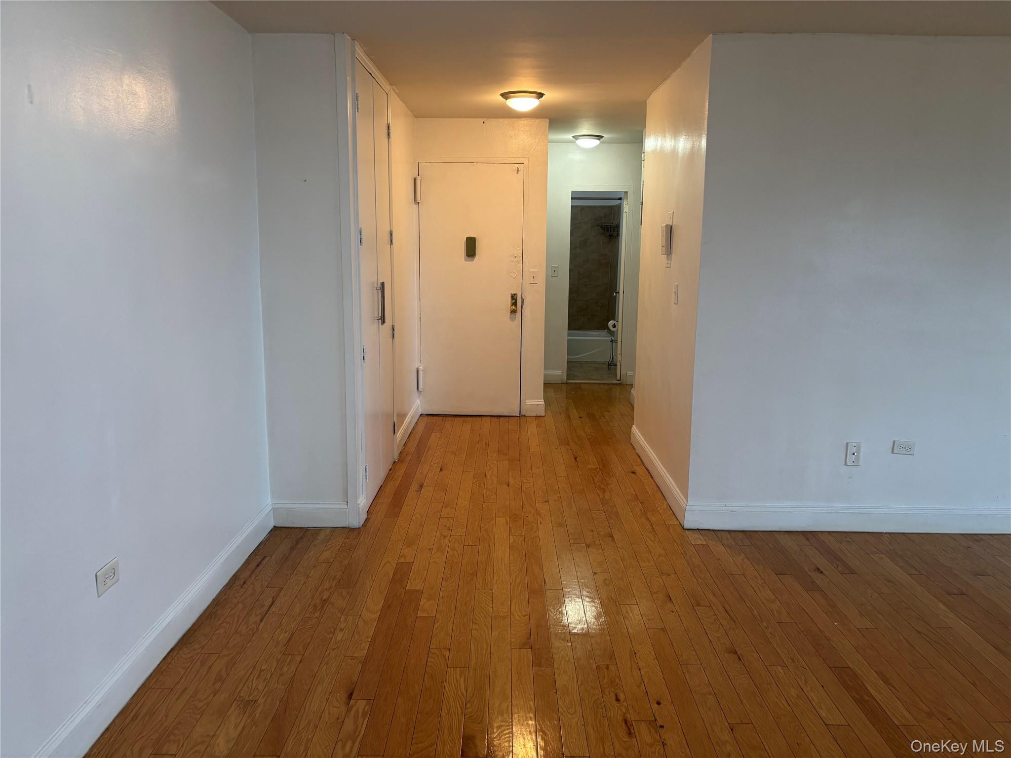 #1 photo, 12399 Flatlands Avenue, ブルックリン区 Brooklyn , NY 11207