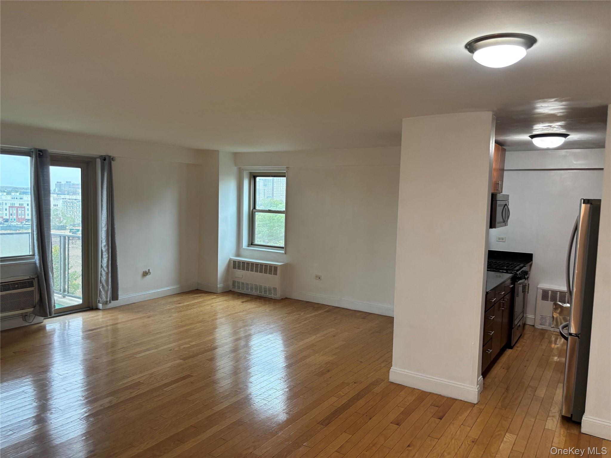 #7 photo, 12399 Flatlands Avenue, ブルックリン区 Brooklyn , NY 11207