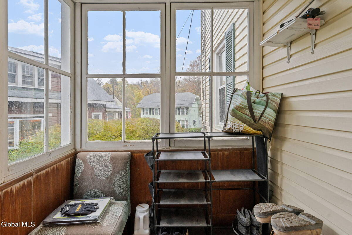 #25 photo, 11 Lilac Lane, Troy , NY 12180