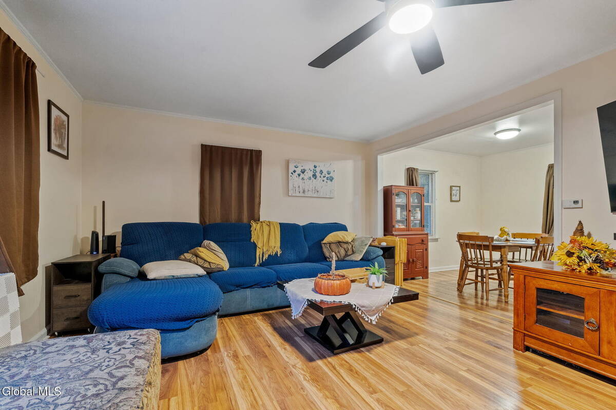 #6 photo, 11 Lilac Lane, Troy , NY 12180