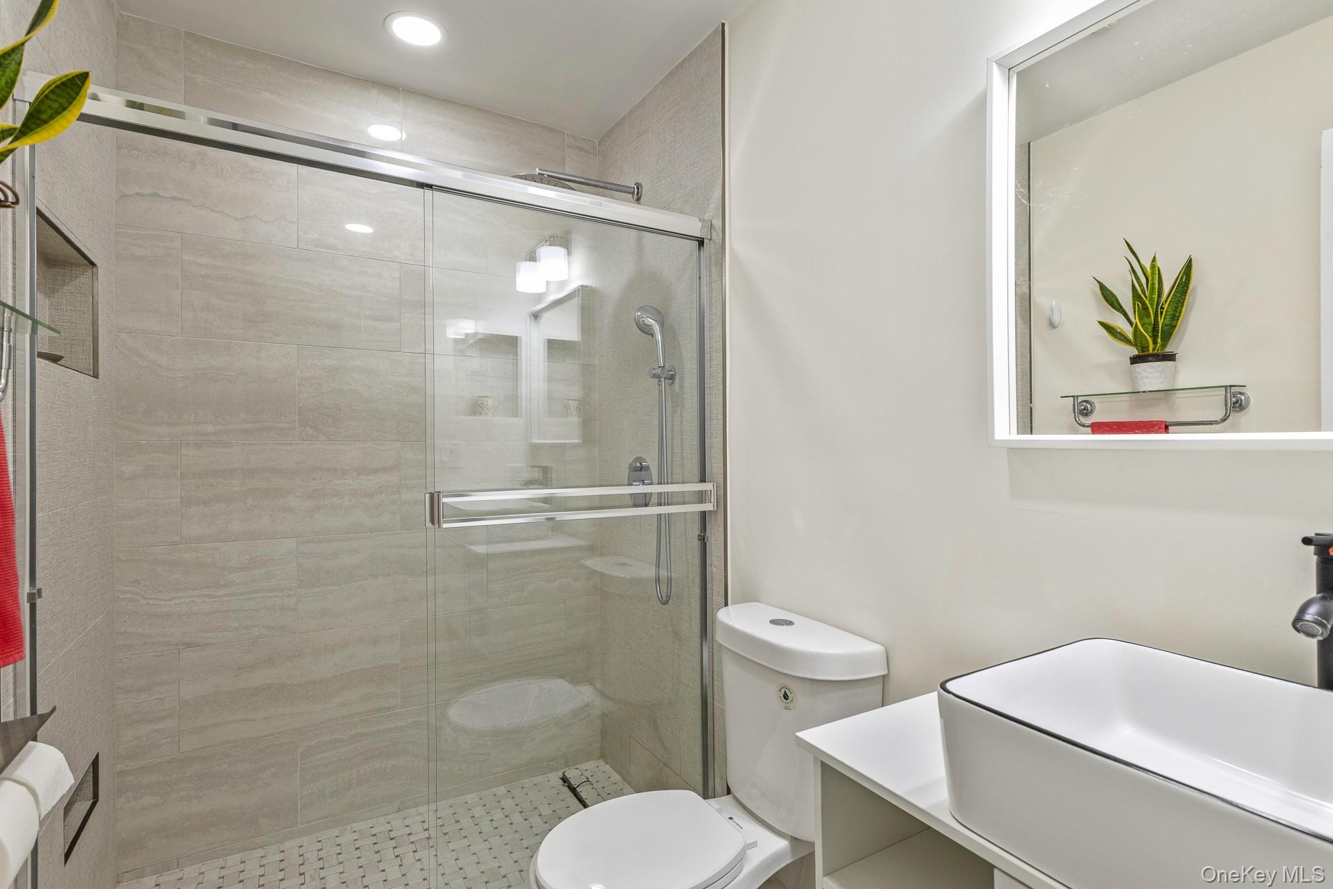 #21 photo, 349 Colonial Circle, サフォーク郡 Manorville , NY 11949