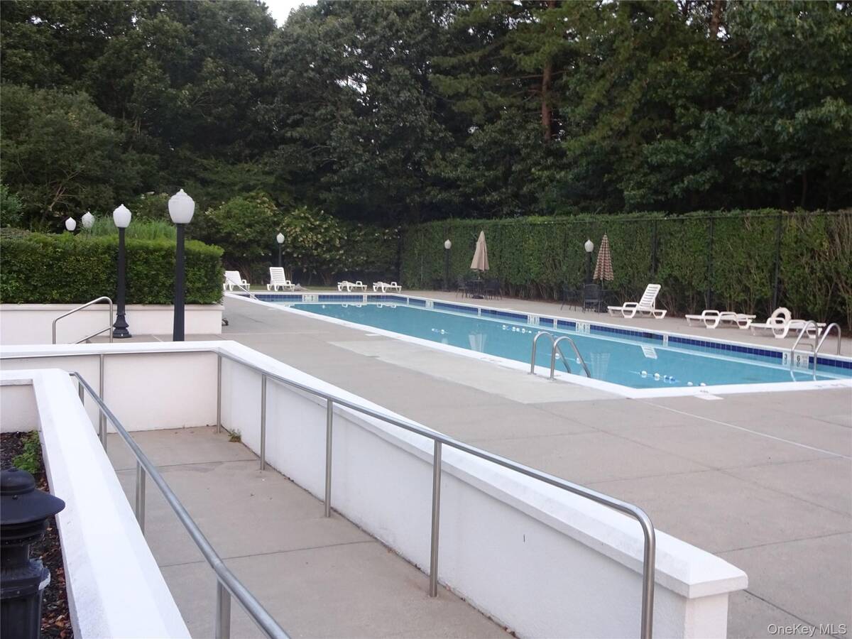 #38 photo, 349 Colonial Circle, サフォーク郡 Manorville , NY 11949