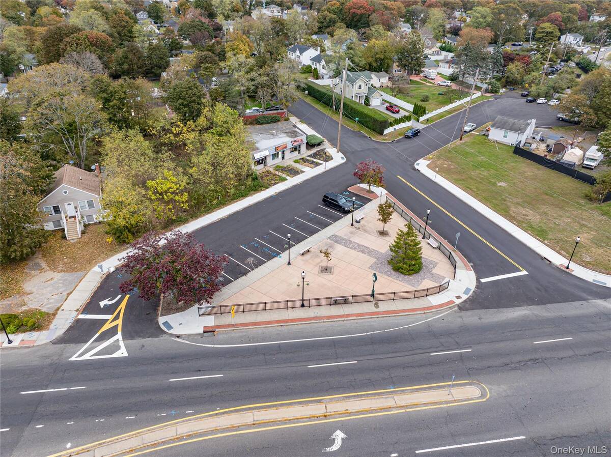 #16 photo, 19 Granny Road, サフォーク郡 Farmingville , NY 11738