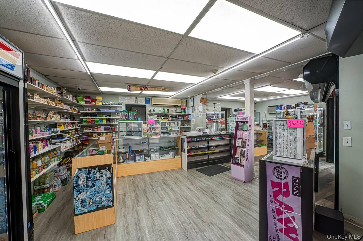 #9 photo, 19 Granny Road, サフォーク郡 Farmingville , NY 11738