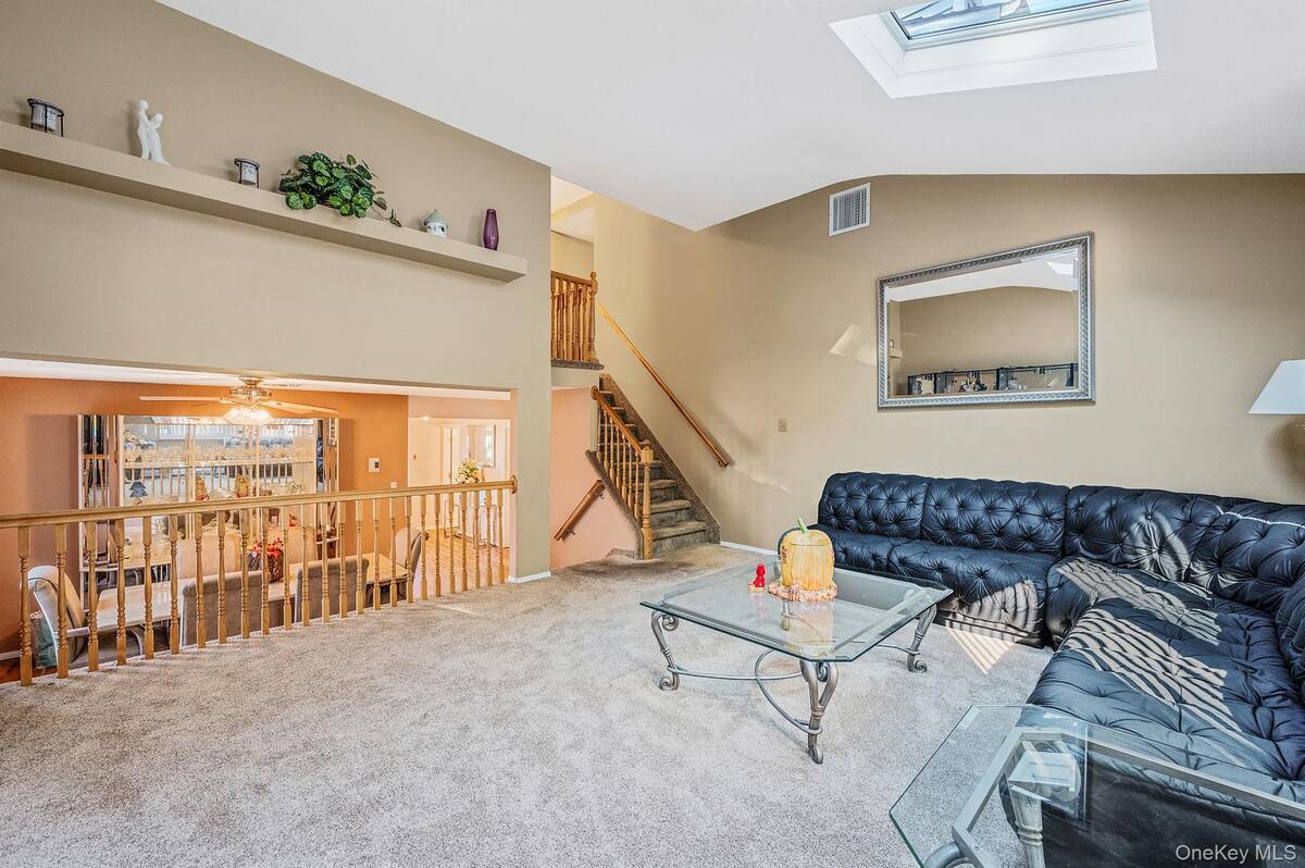 #14 photo, 30 Magellan Avenue, Kings Park , NY 11754