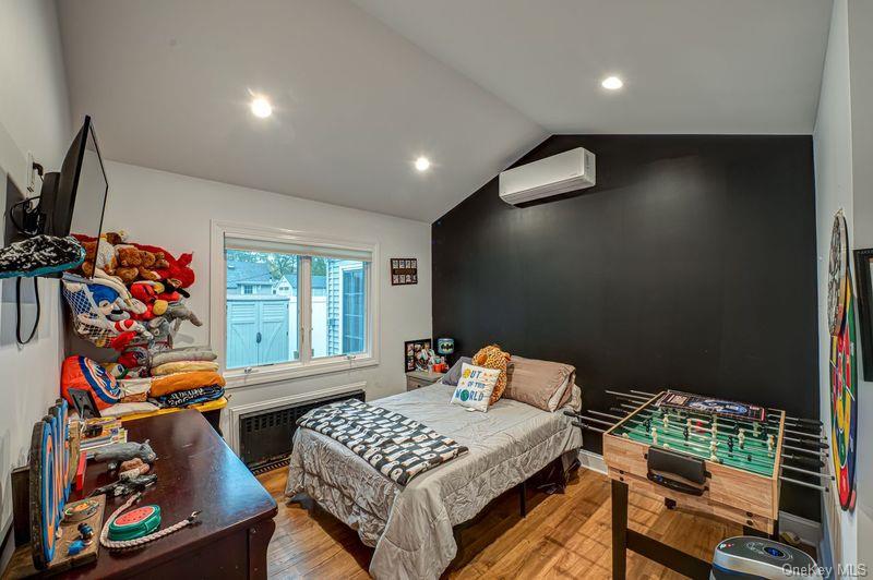 #12 photo, 219 Litchfield Avenue, サフォーク郡 Babylon , NY 11702