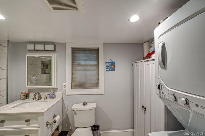 #15 photo, 219 Litchfield Avenue, サフォーク郡 Babylon , NY 11702