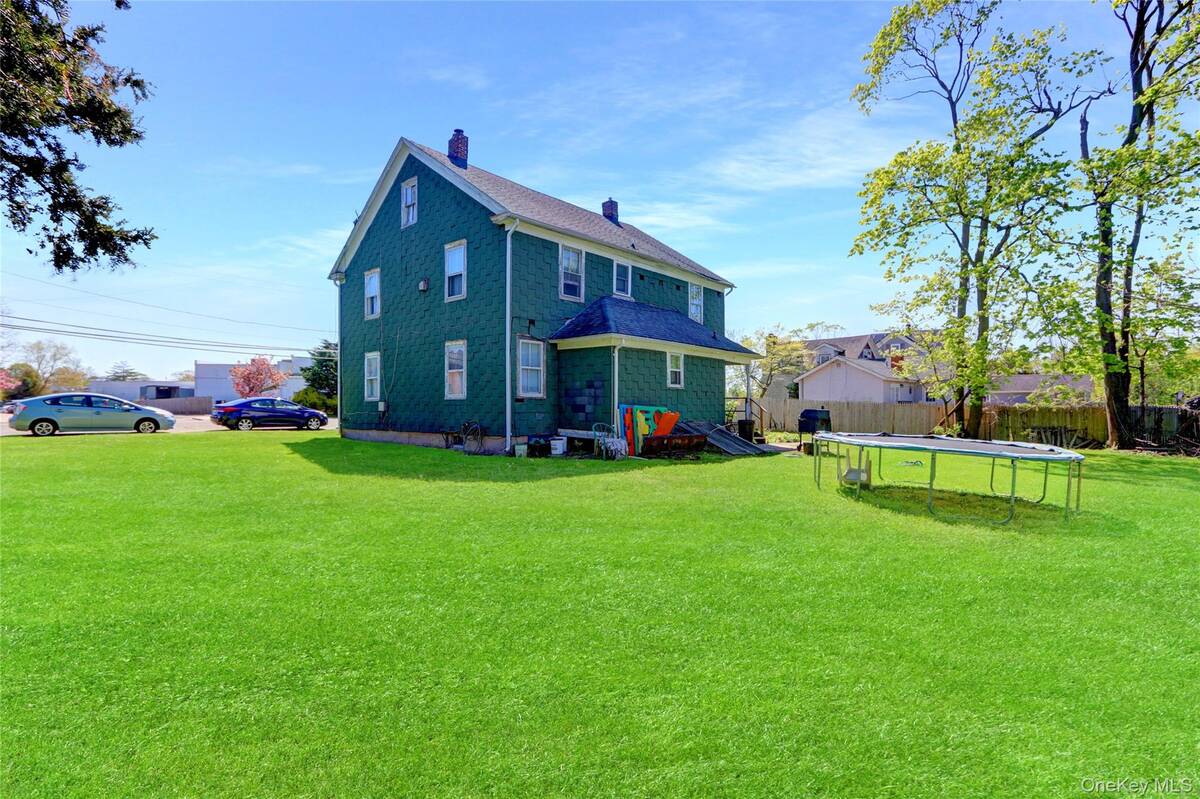 #1 photo, 60 Lincoln Avenue, サフォーク郡 Sayville , NY 11782