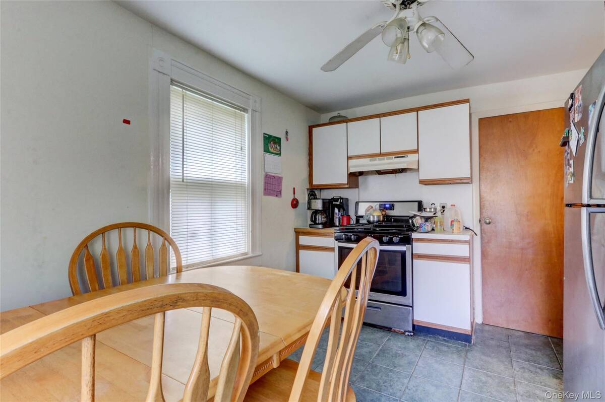 #13 photo, 60 Lincoln Avenue, サフォーク郡 Sayville , NY 11782