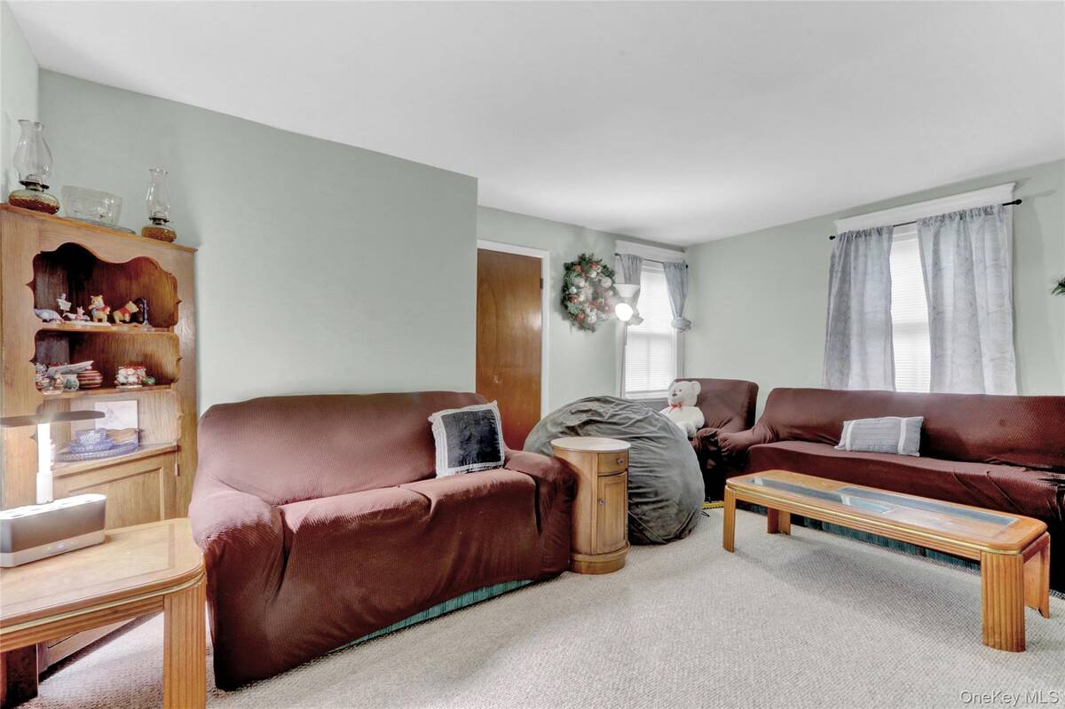 #4 photo, 60 Lincoln Avenue, サフォーク郡 Sayville , NY 11782