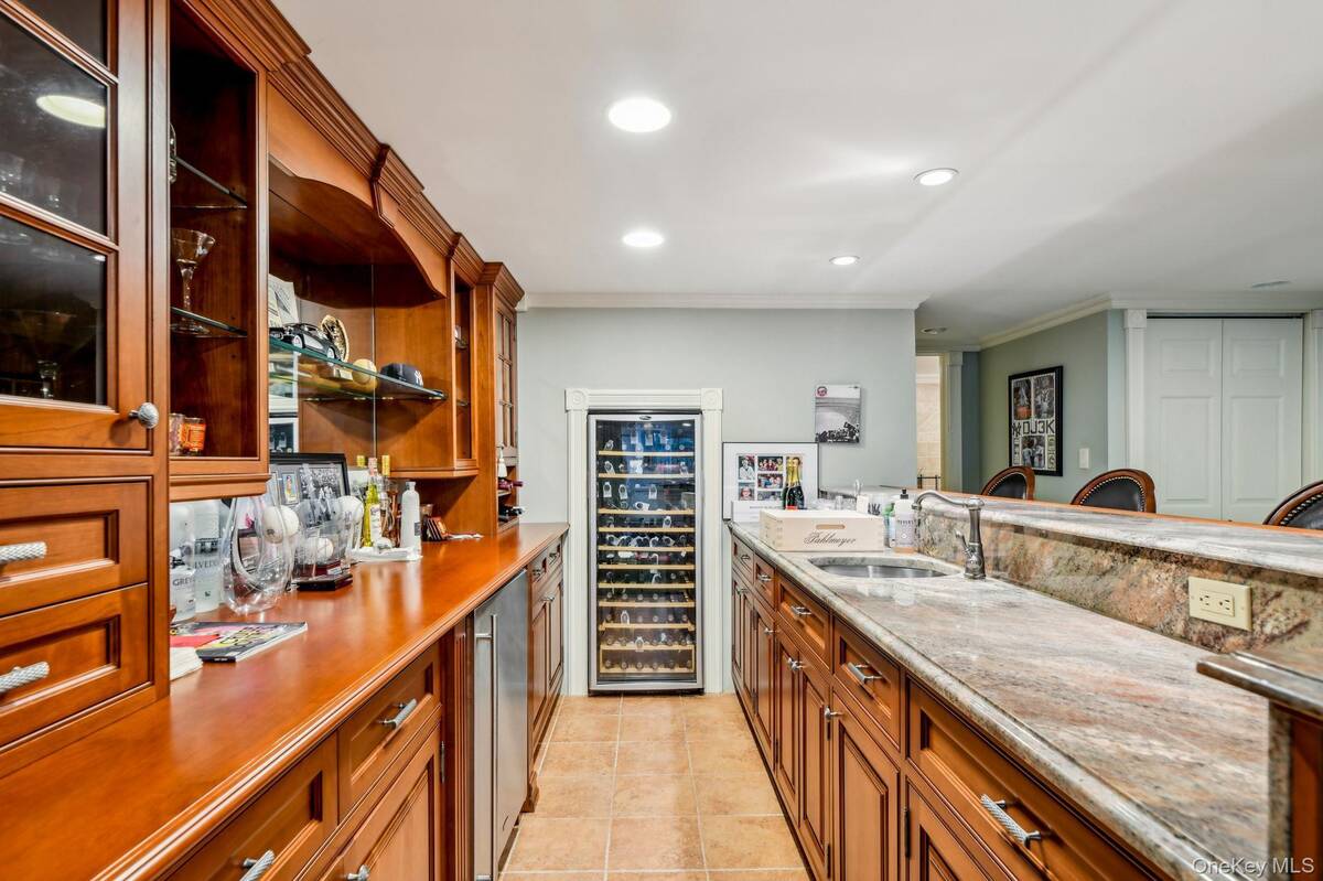 #5 photo, 7 Short Path, Nissequogue , NY 11780