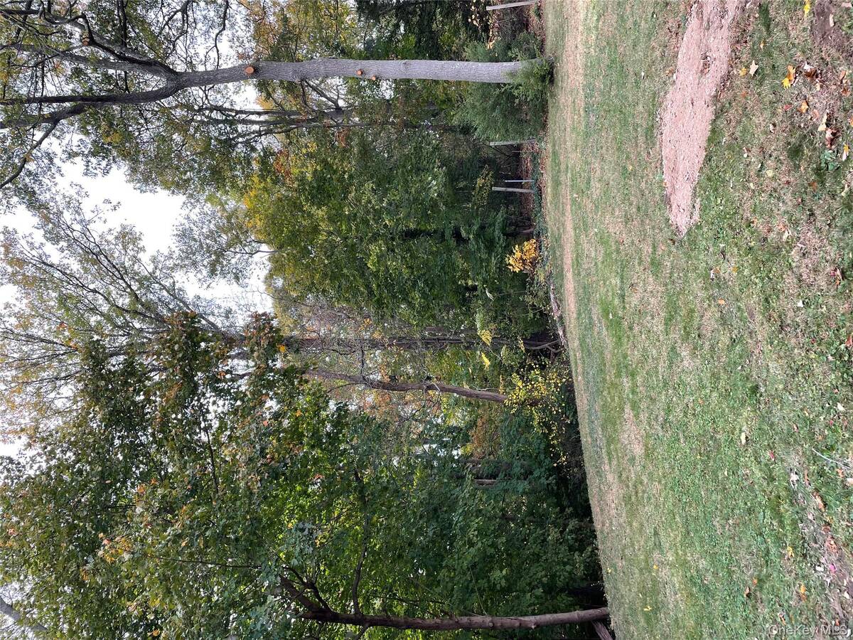 #16 photo, 300 Washington Drive, サフォーク郡 Centerport , NY 11721