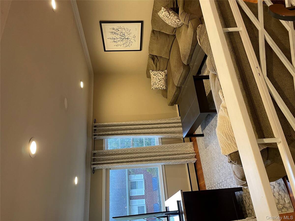 #4 photo, 300 Washington Drive, サフォーク郡 Centerport , NY 11721