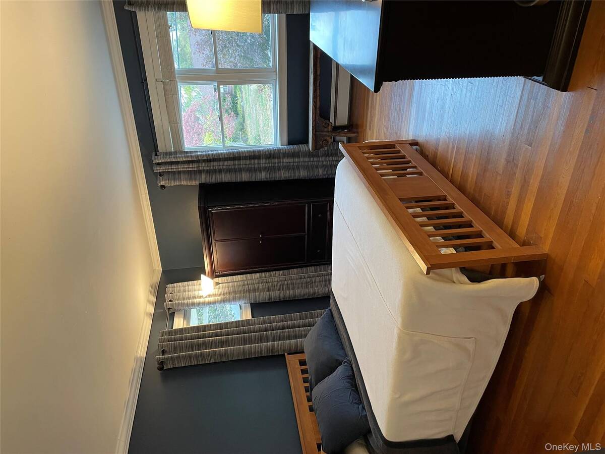 #7 photo, 300 Washington Drive, サフォーク郡 Centerport , NY 11721