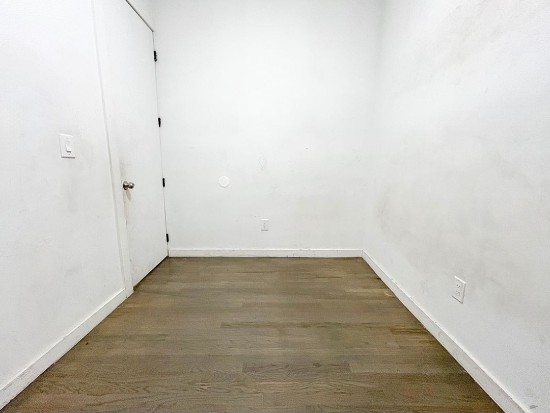 #8 photo, New York City, マンハッタン Washington Heights , NY 10032