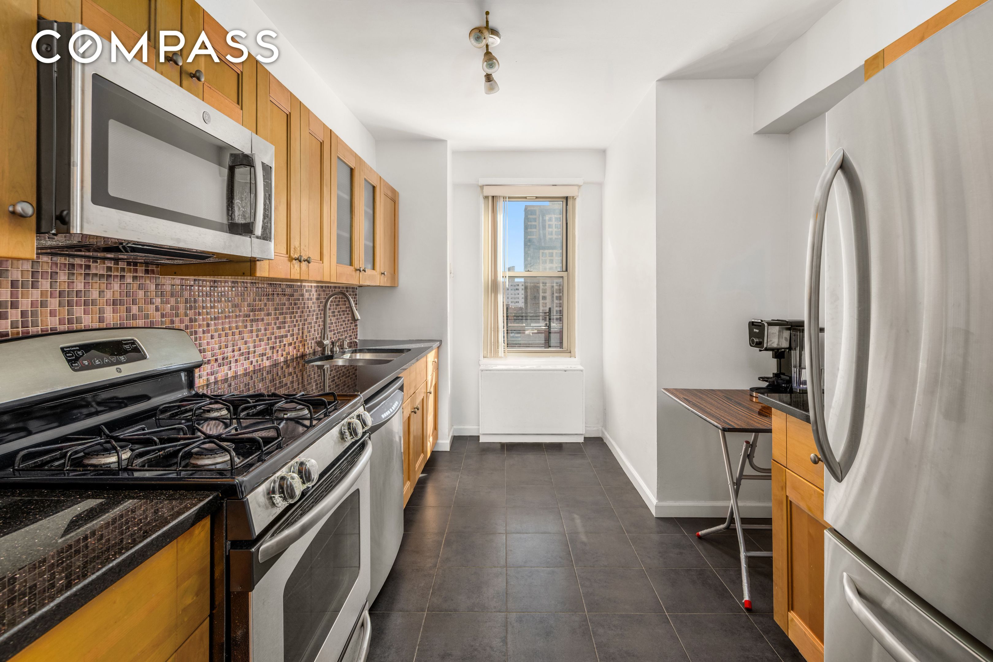 #4 photo, 107-40 Queens Boulevard, クイーンズ区 Forest Hills , NY 11375