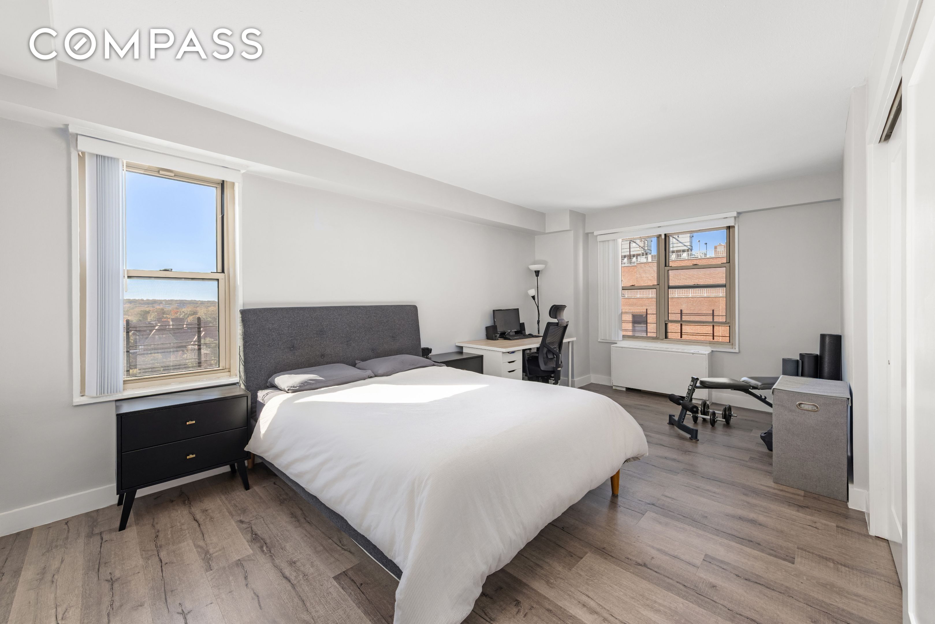 #5 photo, 107-40 Queens Boulevard, クイーンズ区 Forest Hills , NY 11375