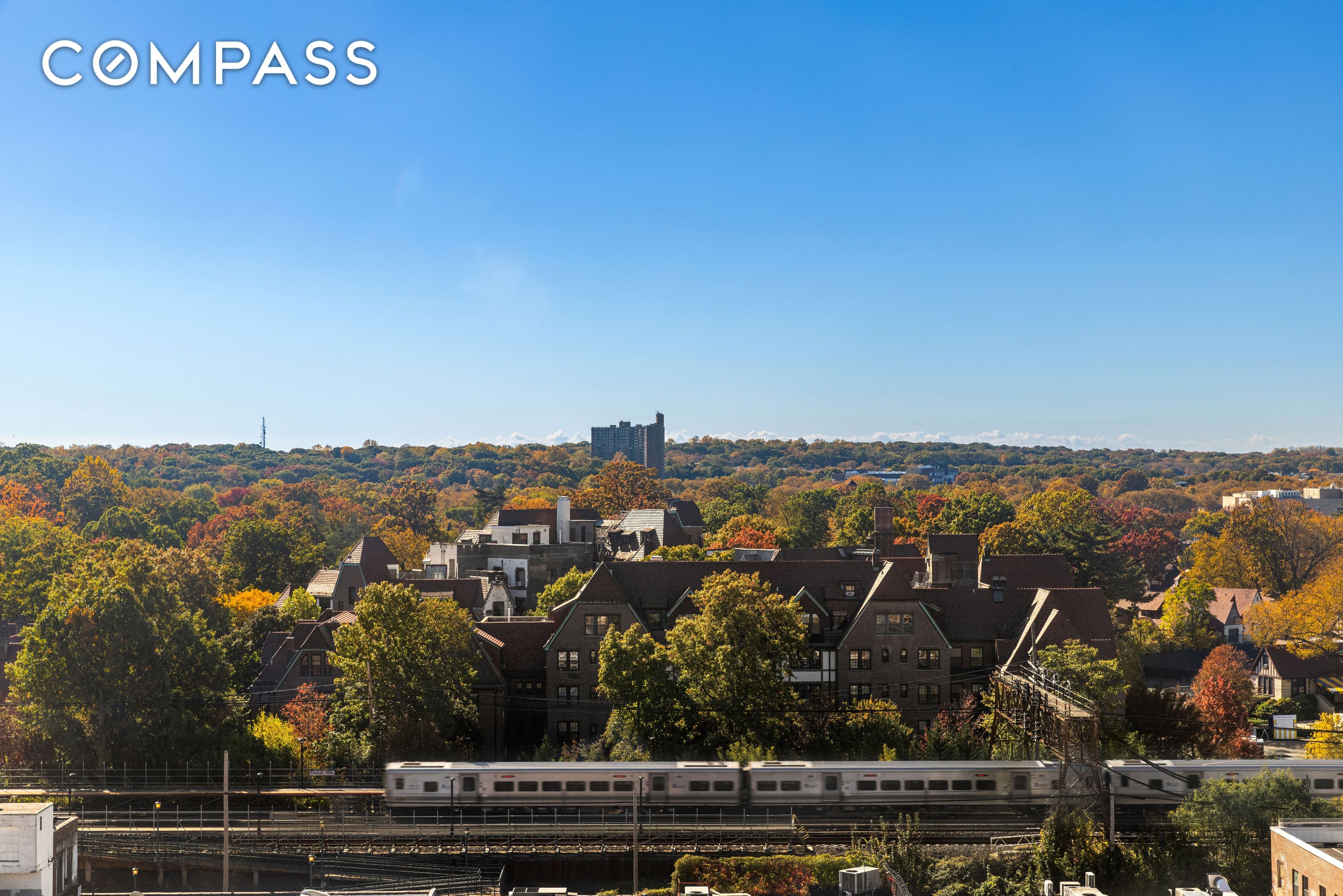 #9 photo, 107-40 Queens Boulevard, クイーンズ区 Forest Hills , NY 11375