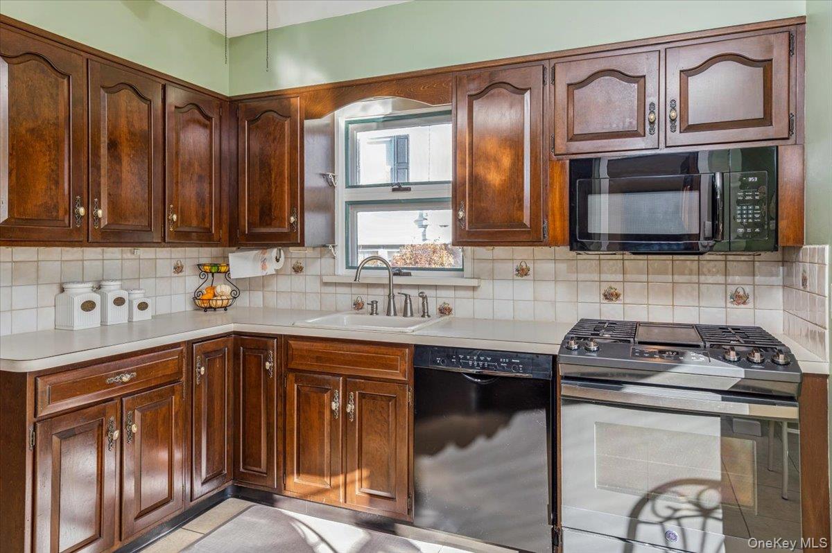 #12 photo, 96 Anderson Avenue, Scarsdale , NY 10583