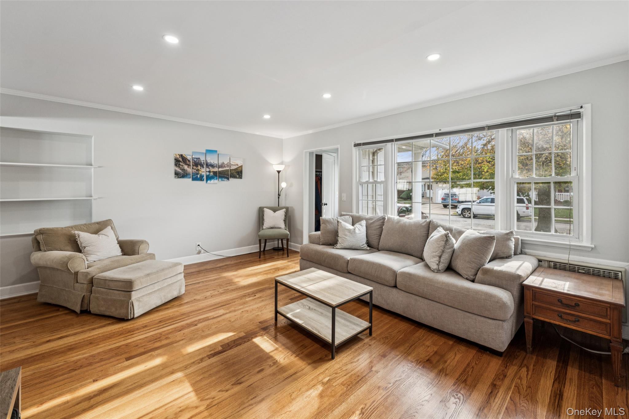 #9 photo, 1689 Barbara Lane, East Meadow , NY 11554