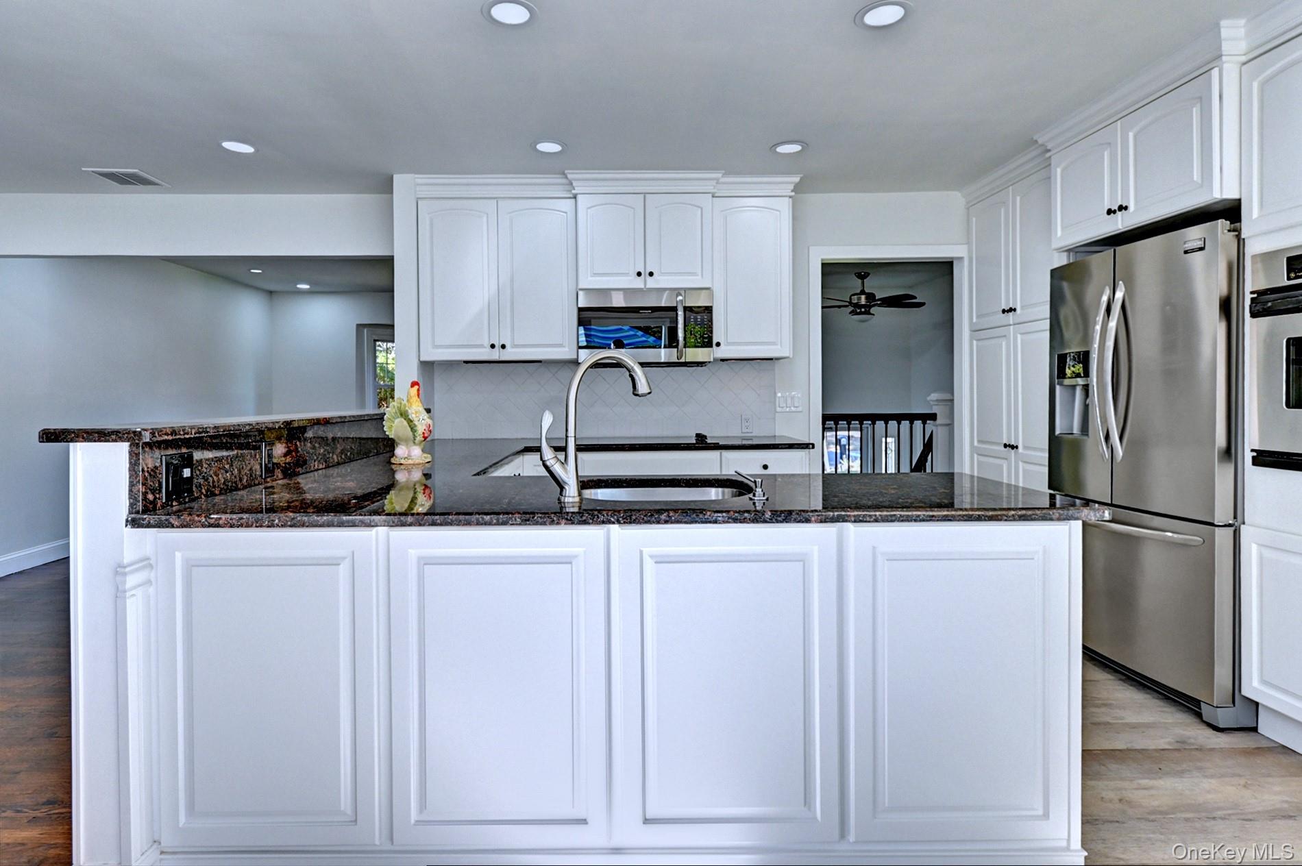 #4 photo, 8 Prairie Road, サフォーク郡 Huntington Station , NY 11746