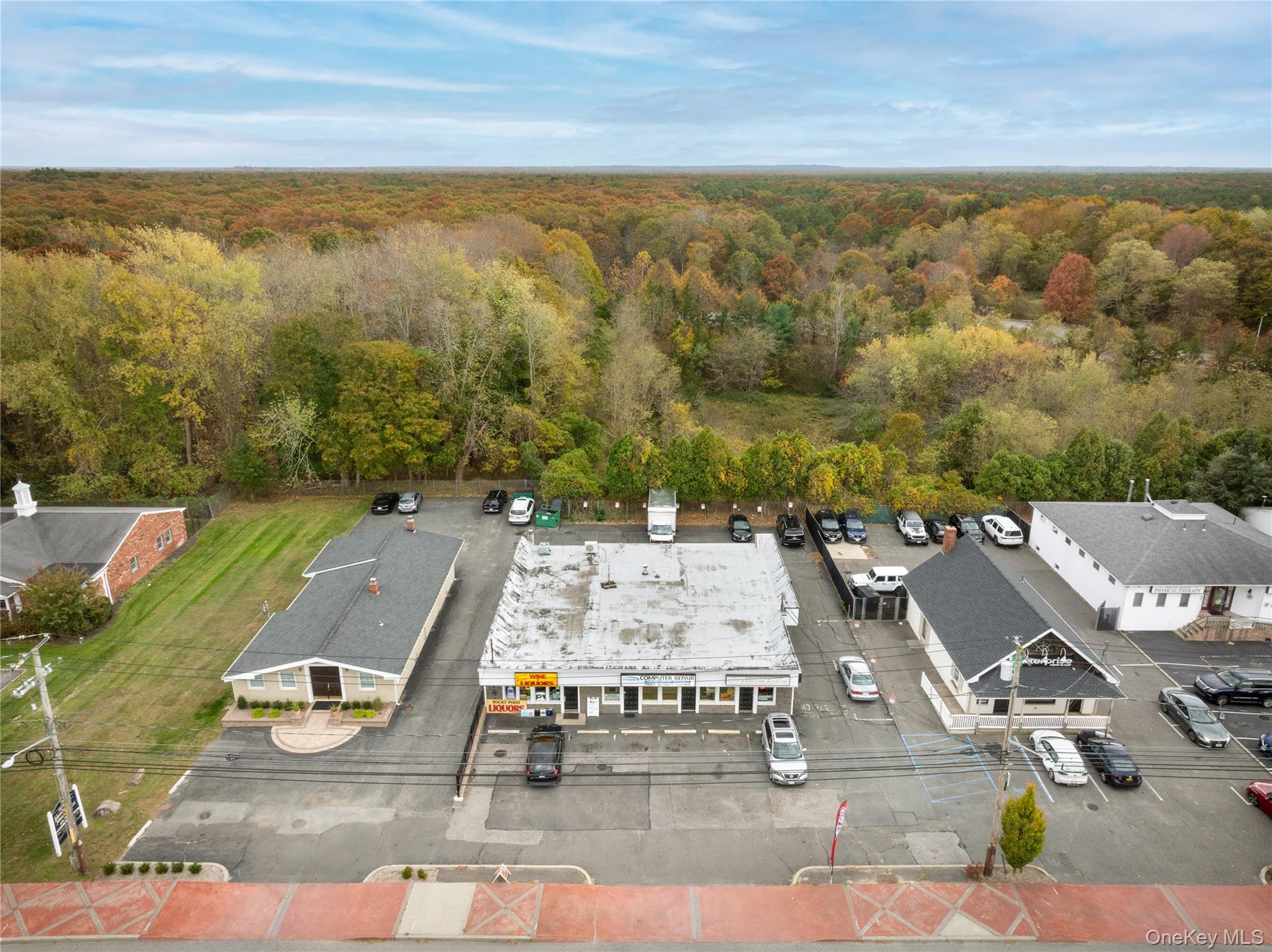 #2 photo, 538 Route 25A, サフォーク郡 Rocky Point , NY 11778