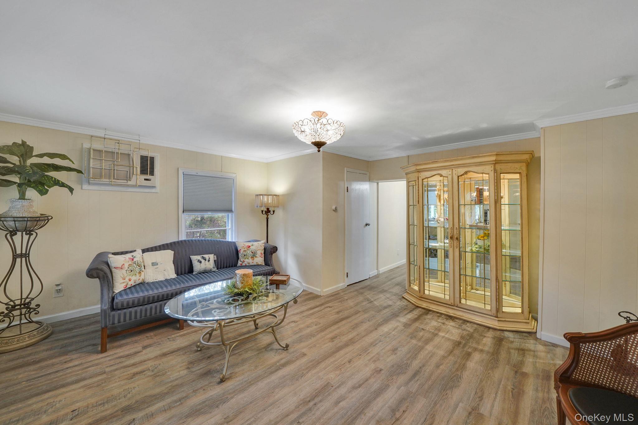 #12 photo, 10 Siracusa Boulevard, サフォーク郡 Smithtown , NY 11787