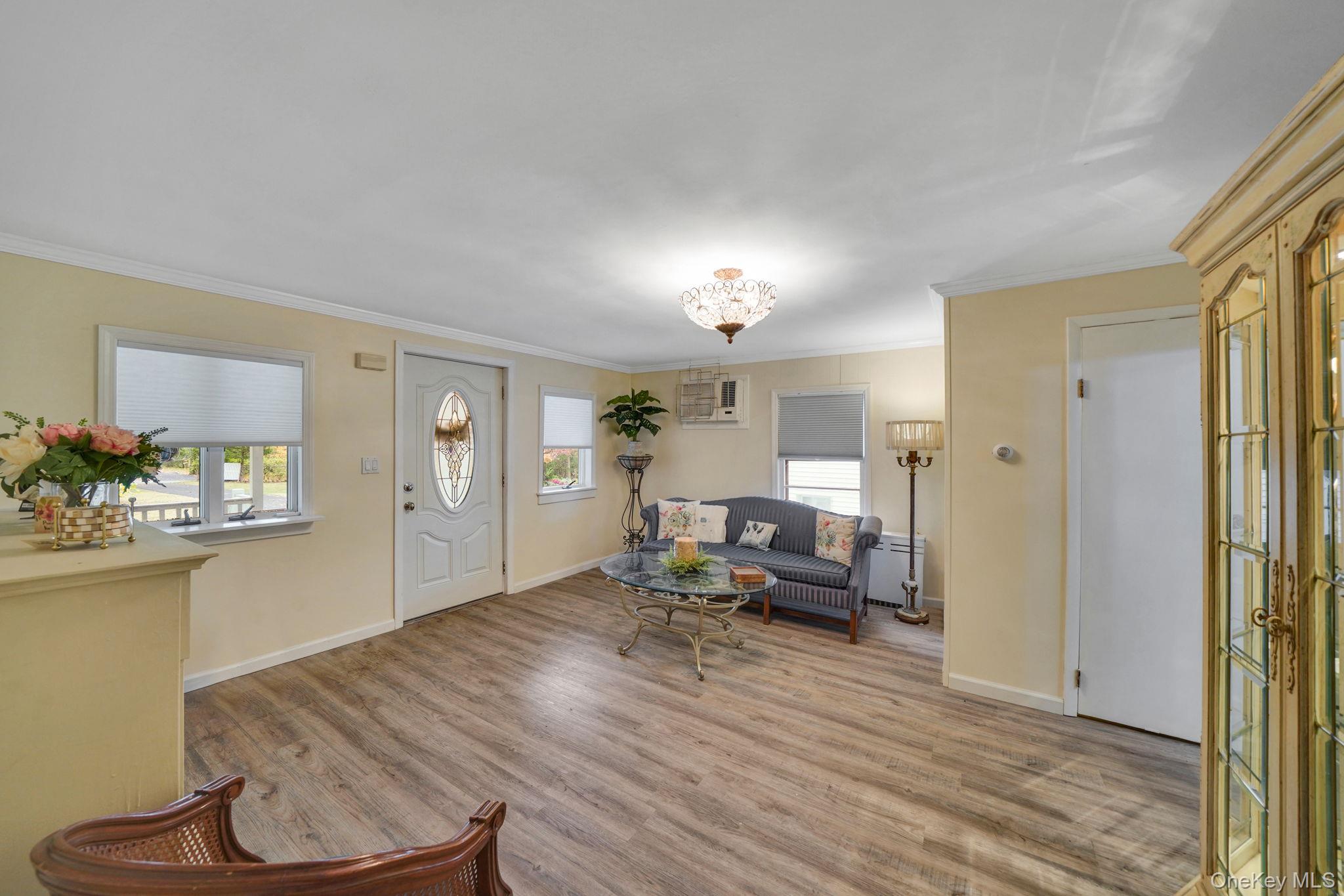 #13 photo, 10 Siracusa Boulevard, サフォーク郡 Smithtown , NY 11787