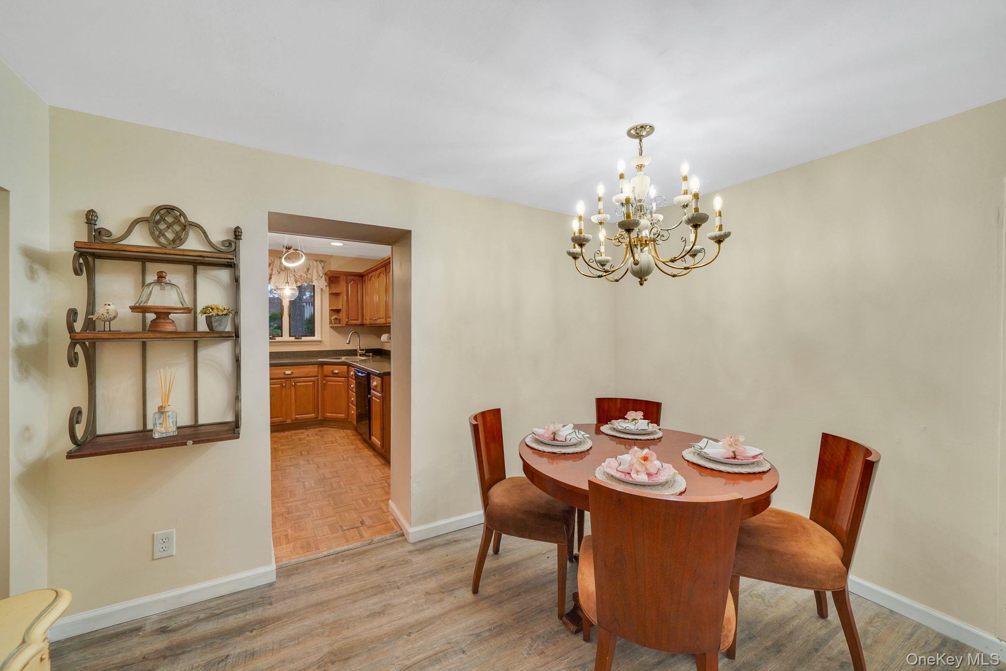 #17 photo, 10 Siracusa Boulevard, サフォーク郡 Smithtown , NY 11787