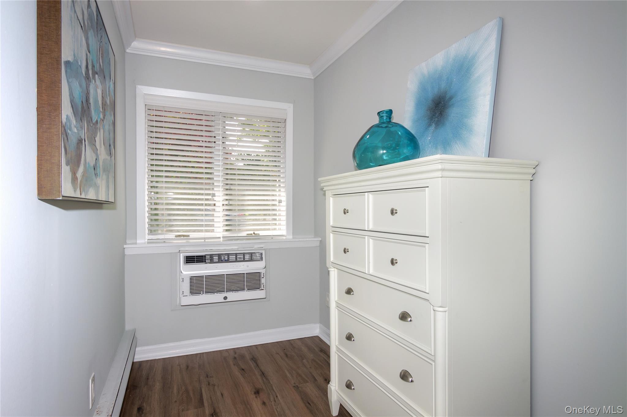 #9 photo, 255 E Main Street, サフォーク郡 East Islip , NY 11730