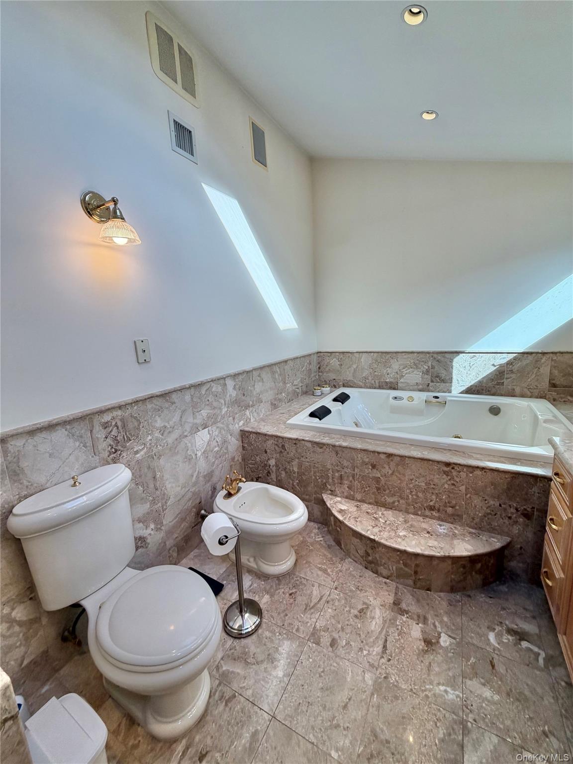 #16 photo, 5335 192nd Street, クイーンズ区 Fresh Meadows , NY 11365