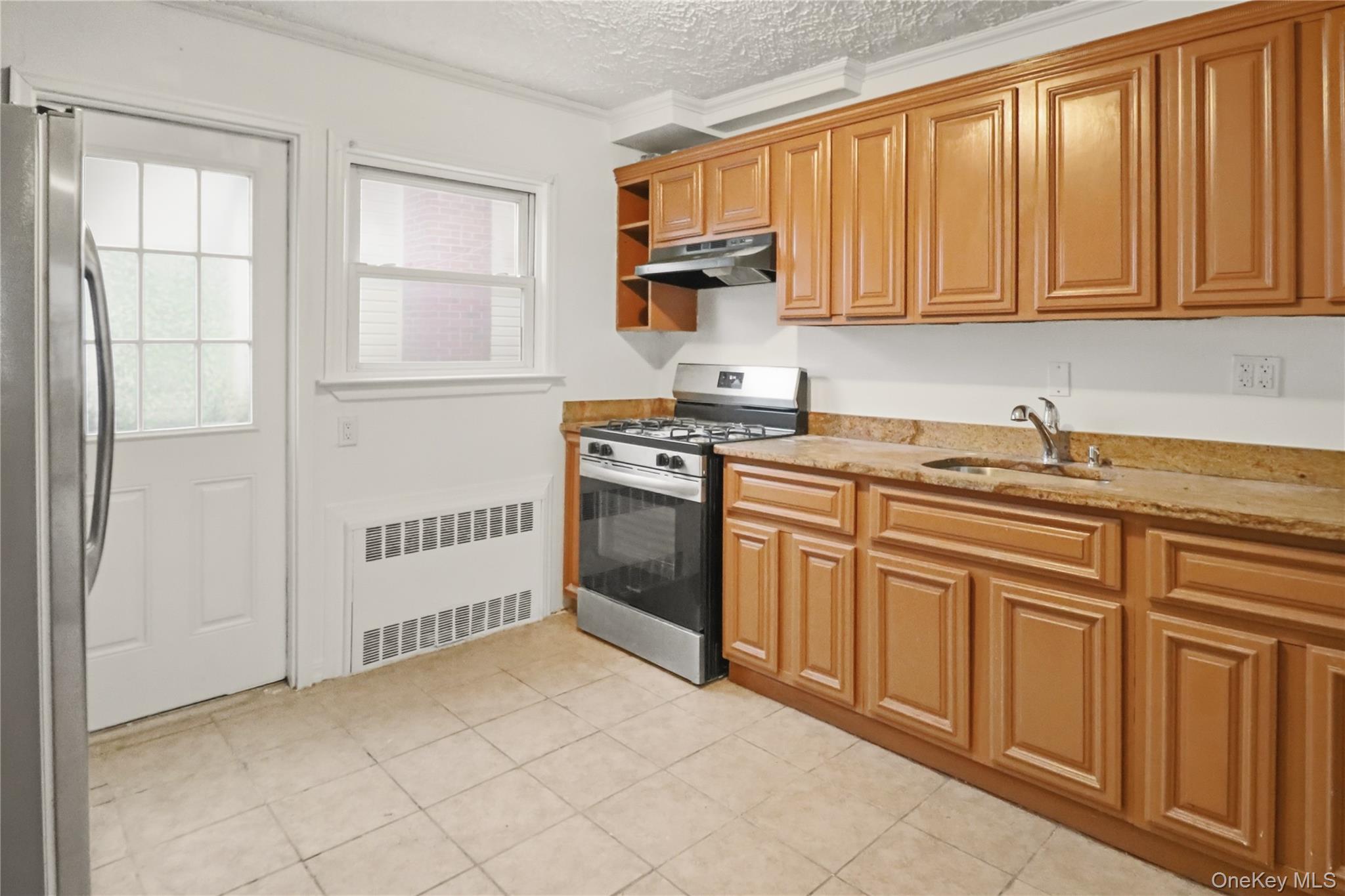 #9 photo, 229 E Hawthorne Avenue, ナッソー郡 Valley Stream , NY 11580