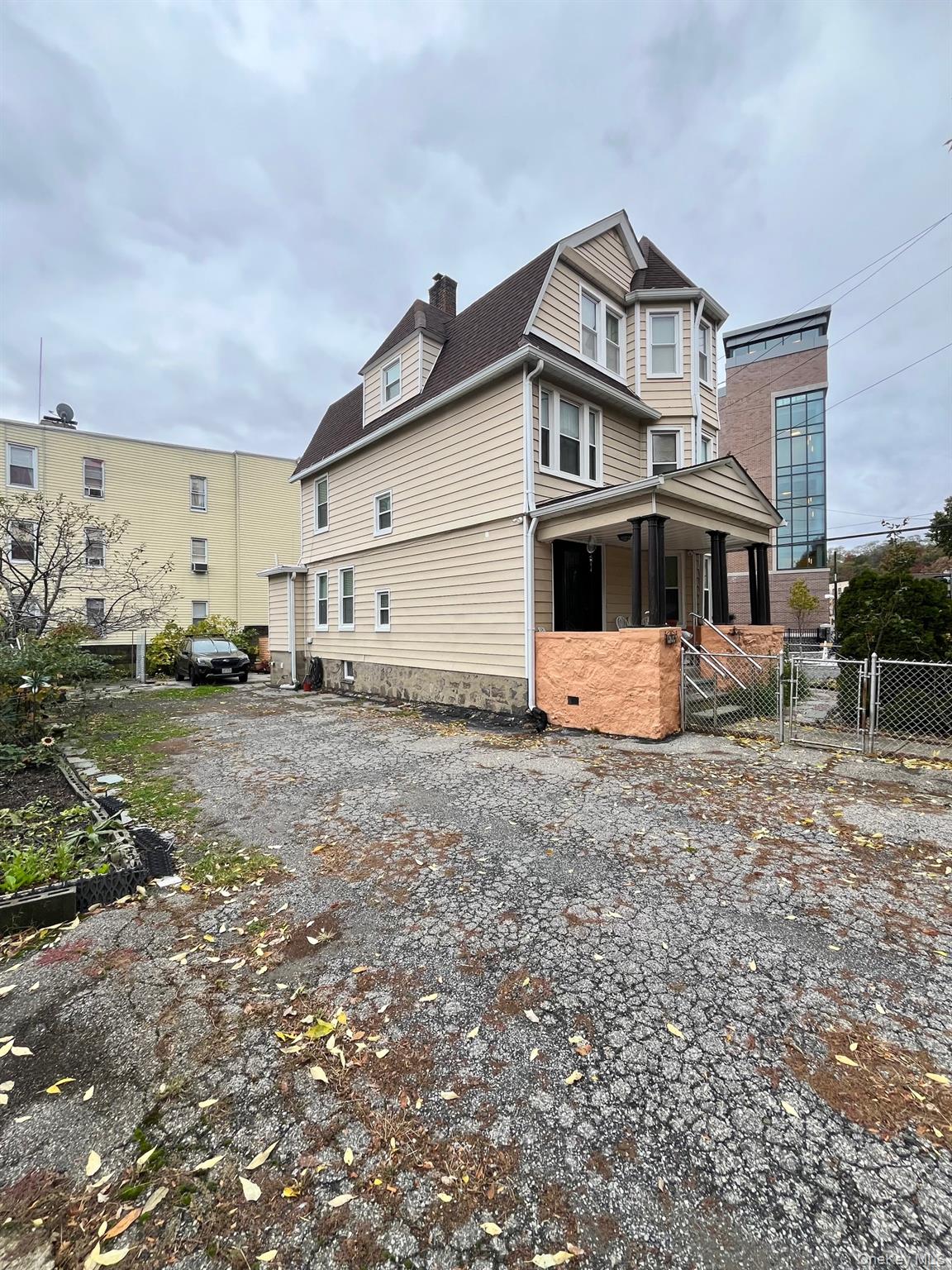 #4 photo, 131 McLean Avenue, Yonkers , NY 10705