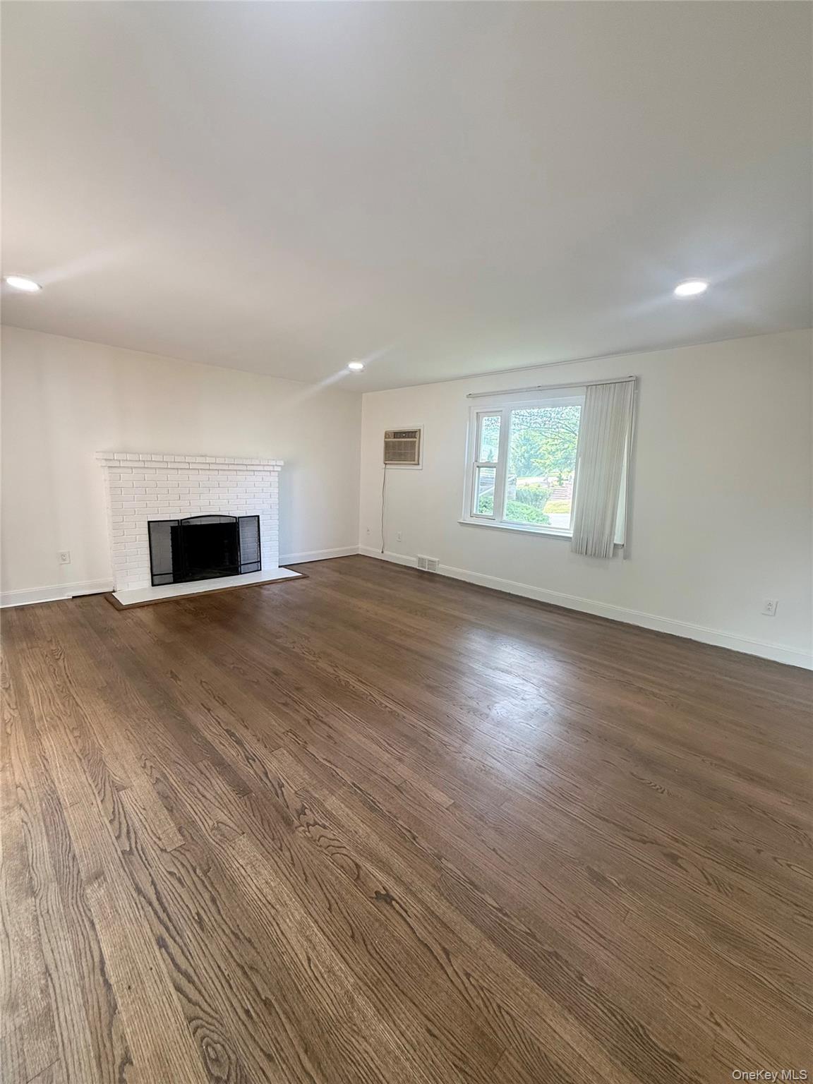 #11 photo, 11 Willow Lane, New Windsor , NY 12553