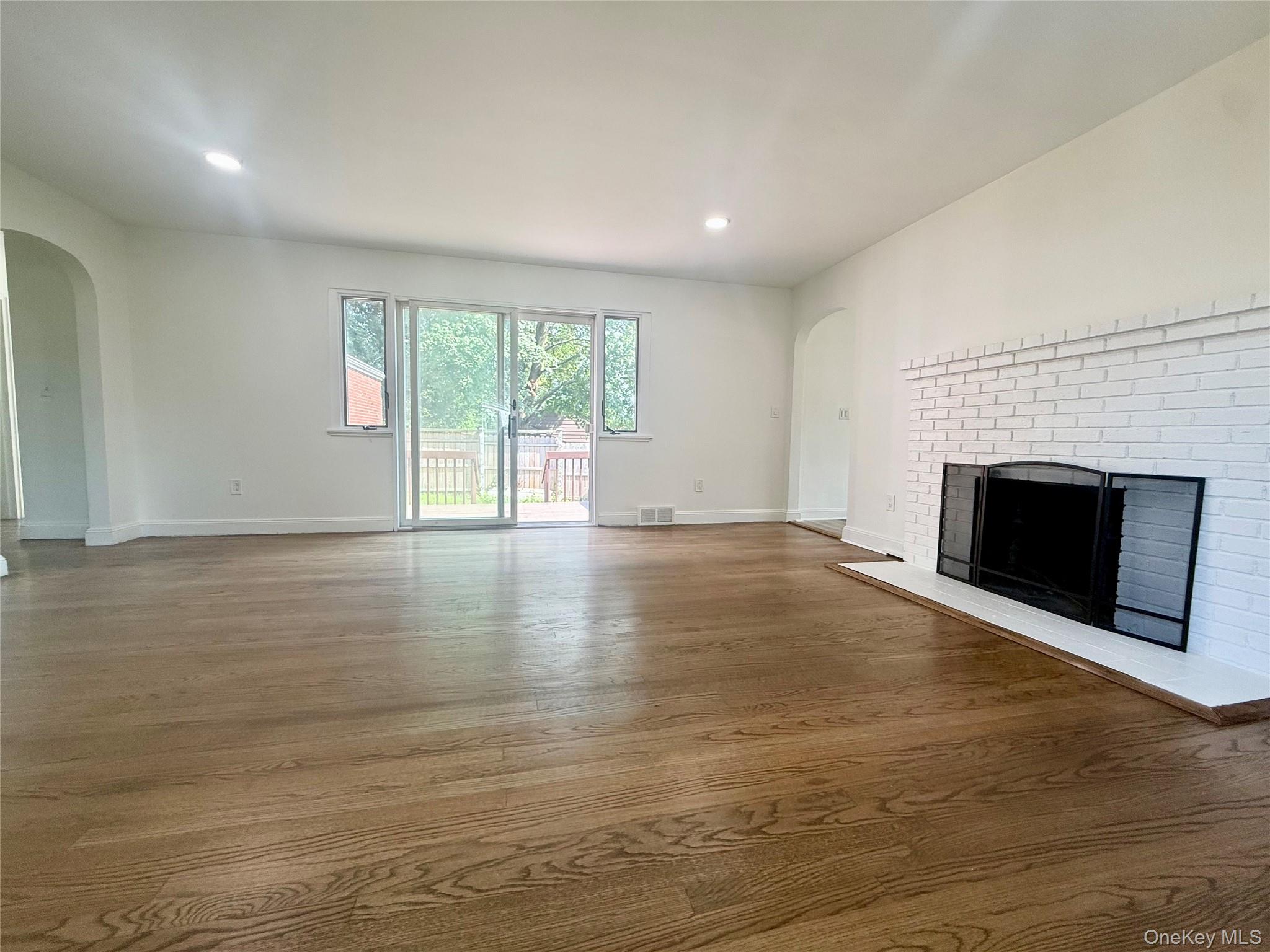 #5 photo, 11 Willow Lane, New Windsor , NY 12553