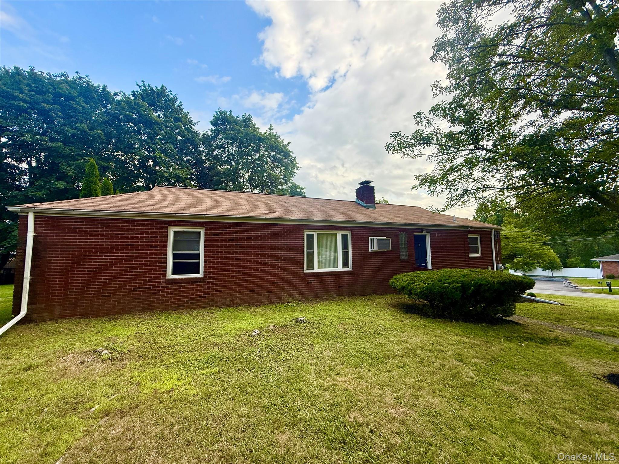 #7 photo, 11 Willow Lane, New Windsor , NY 12553