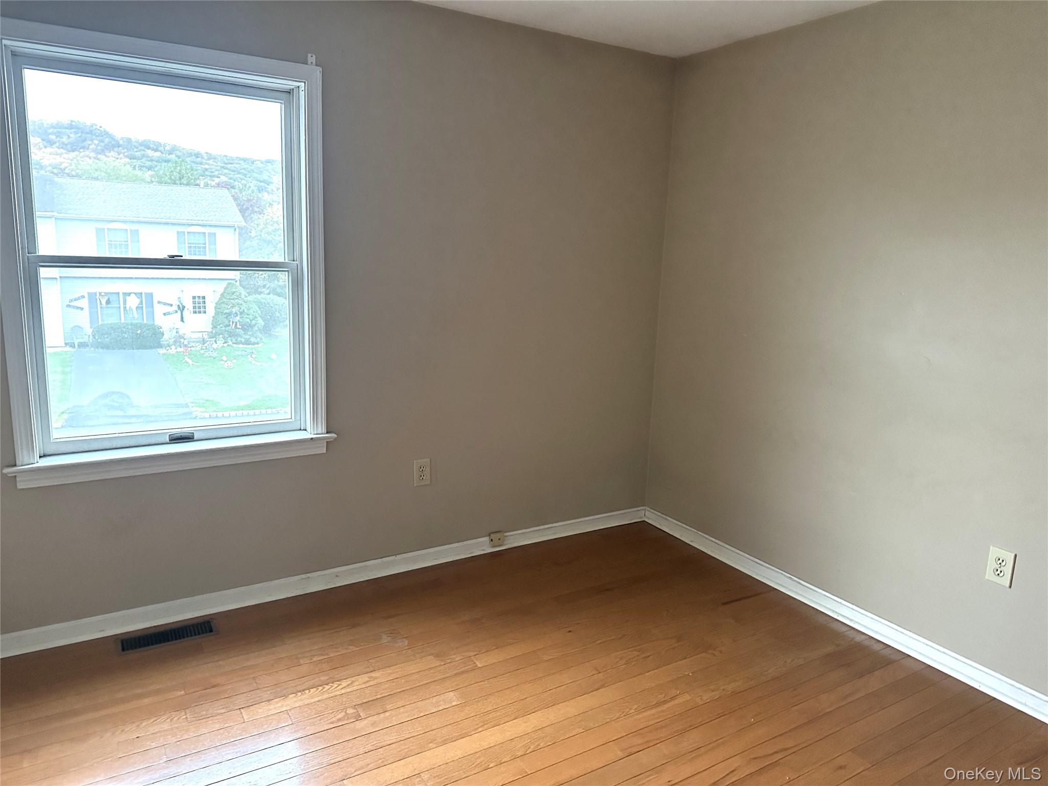 #7 photo, 43 Zugibe Court, Haverstraw , NY 10993