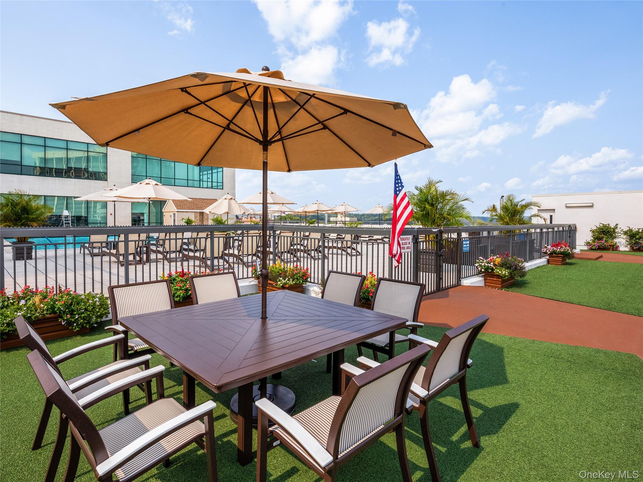 #10 photo, 10 City Place, White Plains , NY 10601