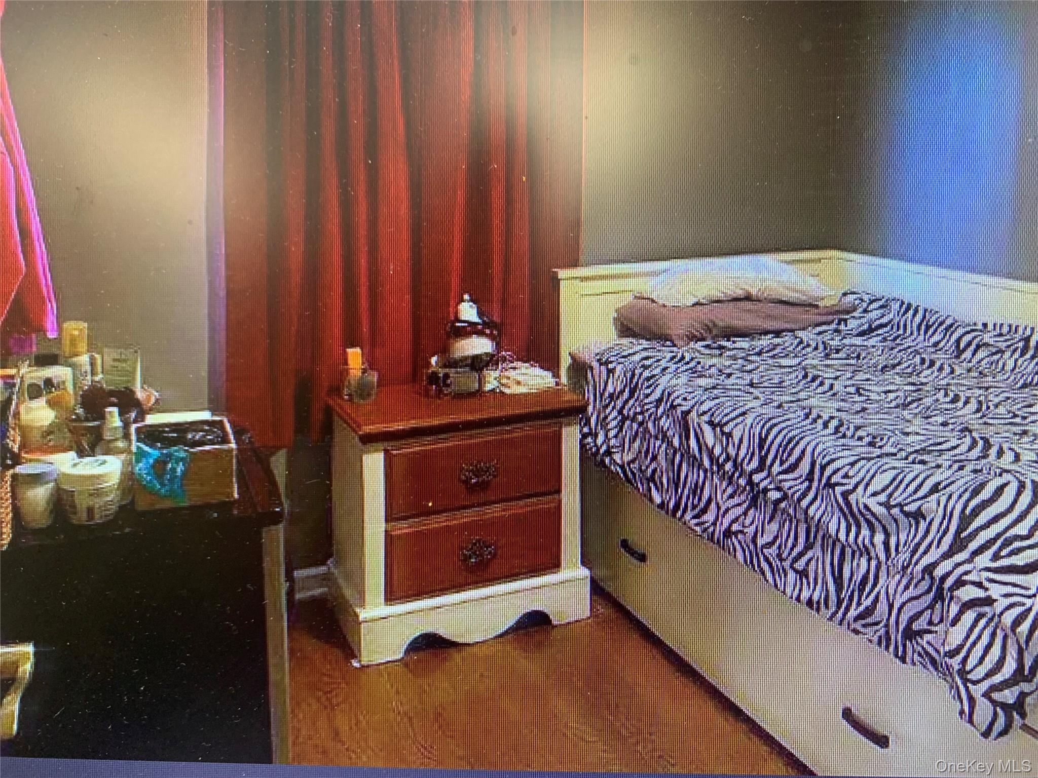 #5 photo, 54 Robert Street, ナッソー郡 Freeport , NY 11520