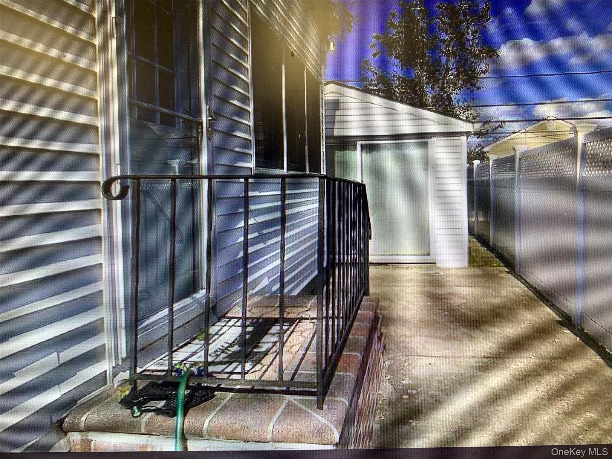 #8 photo, 54 Robert Street, ナッソー郡 Freeport , NY 11520