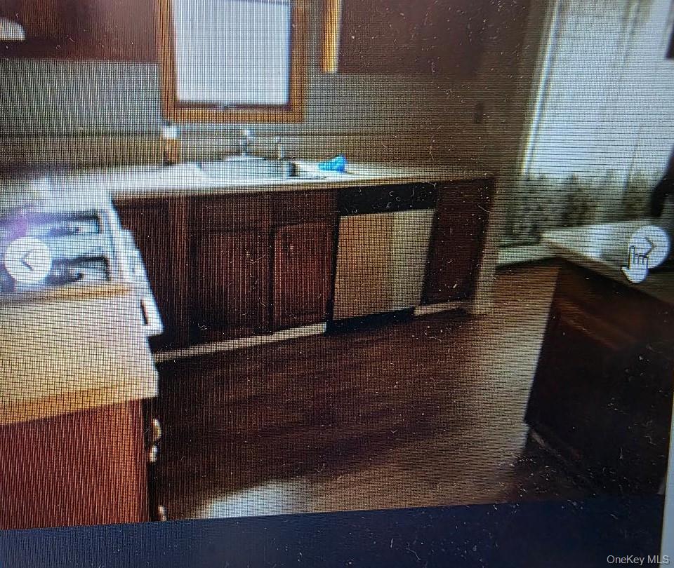 #16 photo, 4 Forest Street, Ronkonkoma , NY 11779