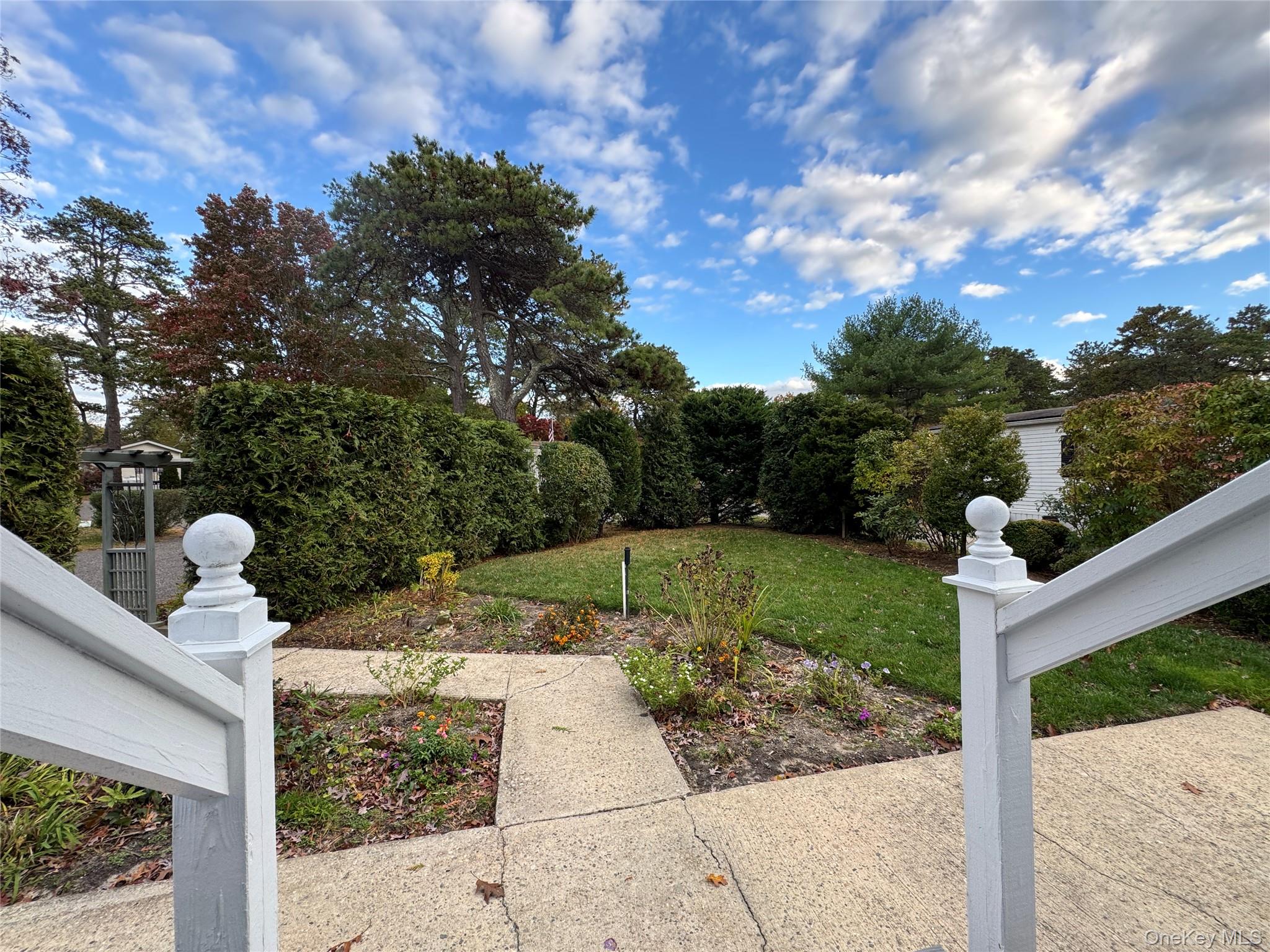 #16 photo, 525/151 Riverleigh Avenue, Riverhead , NY 11901